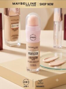 Maybelline New York Instant Age Rewind Perfector 4-in-1 Glow Makeup - 00 Fair-Light